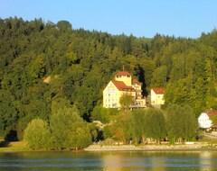 Hotelli Hotel Faustschlössl (Feldkirchen an der Donau, Itävalta)