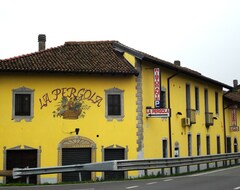 Otel La Pergola (Zibido San Giacomo, İtalya)