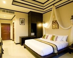 Hotel Kanok Buri Resort (Lipa Noi, Thailand)