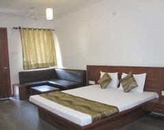 Hotel J P Suites Nakki Lake (Mount Abu, India)