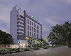 Khách sạn Holiday Inn Express Ahmedabad Prahlad Nagar (Ahmedabad, Ấn Độ)
