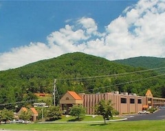 Khách sạn Chestnut Tree Inn Cherokee (Cherokee, Hoa Kỳ)