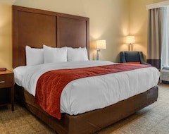 Khách sạn Comfort Inn & Suites (Lancaster, Hoa Kỳ)
