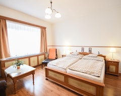Căn hộ có phục vụ Hotel Diana & apartments (Praha, Cộng hòa Séc)