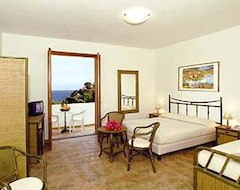 Residence Hotel Baia Portinenti (Lipari, İtalya)