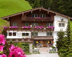 Khách sạn Marina (Hintertux, Áo)