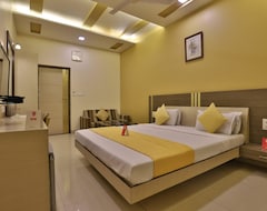 Khách sạn Capital O 1338 Hotel Harmony (Rajkot, Ấn Độ)