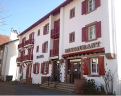 Hotel Juantorena (Saint-Étienne-de-Baïgorry, Francia)