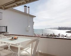 Koko talo/asunto Beautiful, Quite And Sunny Apartment In Front Of The Sea With Amazing Views (Sitges, Espanja)