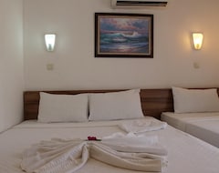 Monna Roza Beach Hotel (Kemer, Türkiye)