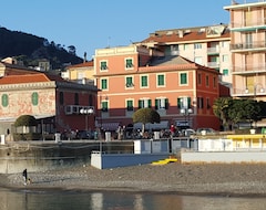 Tüm Ev/Apart Daire Charming Three-Room On The Sea Front Promenade Of Chiavari Sea (Chiavari, İtalya)