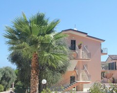 Khách sạn Residence La Cappella Del Convento (Rodi Garganico, Ý)