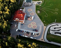 Resort/Odmaralište Malutkie Resort (Dobryszyce, Poljska)