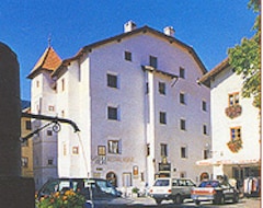 Otel Albergo Corona (Glurns, İtalya)