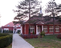 Khách sạn Kaštel Ecka - lovacki dvorac (Zrenjanin, Séc-bia)