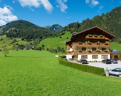 Otel Viehhauser (Großarl, Avusturya)