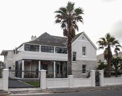 Otel Muizenberg Guestique (Cape Town, Güney Afrika)