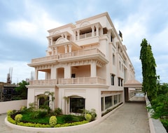 Hotel Jc Castle (Shirdi, India)