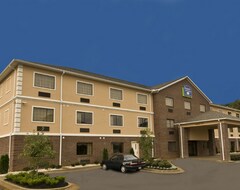 Otel Magnolia Inn and Suites Olive Branch (Olive Branch, ABD)