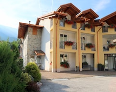 Hotel Sottobosco (Dimaro, Italy)