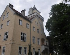 Hotel Zamek Nowęcin (Wicko, Poland)