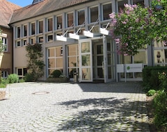Khách sạn Bildungshaus Schmerlenbach (Hösbach, Đức)
