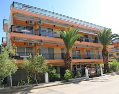 Apart Otel Apartments Dimitra (Paralia Dionysou, Yunanistan)