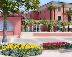 Hotelli Alla Riviera (Bardolino, Italia)