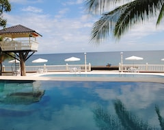 Resort/Odmaralište Acuatico Beach Resort & Hotel Inc. (Laiya, Filipini)