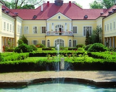 Hotel Szidónia Castle (Rojtokmuzsaj, Hungary)