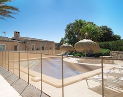 Hotel Holiday Cottage, Historic Property Restored. Special Families (Felanitx, Spain)
