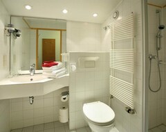 Khách sạn Double Room With Shower / Wc - Without Balcony - Ifa Hotel Alpenrose (Mittelberg, Áo)