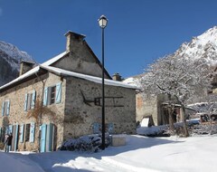 Cijela kuća/apartman Charming Old Stone Cottage In The Heart Of The Mountains In The Ecrins (Champoleon, Francuska)