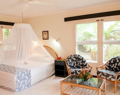 Hotel Crusoes Retreat (Korolevu, Fiji)