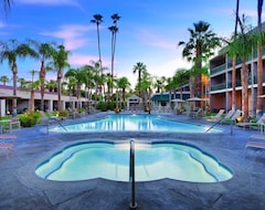 Khách sạn Ultimate Desert Oasis! (Palm Springs, Hoa Kỳ)