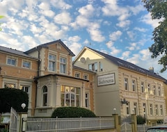 Khách sạn Hotel Behrens (Haldensleben, Đức)