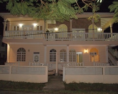 Hotelli Alfreds Diamond Villa (Soufriere, Saint Lucia)