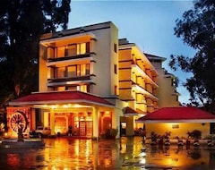 Khách sạn Hotel Gem Park Ooty (Udhagamandalam, Ấn Độ)