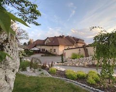Otel Resort Jura (Kroczyce, Polonya)