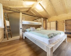 Hele huset/lejligheden New: Comfortable Alpine Chalet With Fantastic Mountain Views (Lenggries, Tyskland)