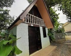 Koko talo/asunto Romecita Garden Resort At Candaba Pampanga (Candaba, Filippiinit)
