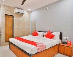 OYO 16675 Hotel Krishna Inn (Surat, Hindistan)