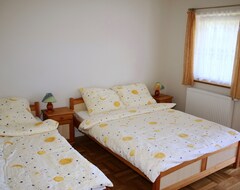 Bed & Breakfast Pensjonat Eskapada (Subcarpathia, Ba Lan)