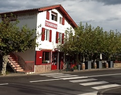 Khách sạn Trabenia (Azkaine, Pháp)