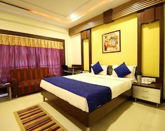 Hotel Oyo Premium Paldi Cross Road (Ahmedabad, India)