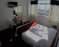 Hotelli Fiorella (Paracas, Peru)
