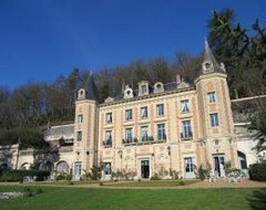Otel Château de Perreux (Nazelles-Négron, Fransa)