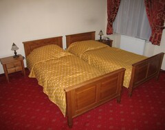 Khách sạn Hotel Borys (Walim, Ba Lan)