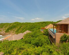 Hotel Luxury Beach Villa In Exclusive Oceanfront Community (Huatulco, Meksiko)