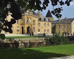 Otel Domaine Chateau du Faucon (Donchery, Fransa)